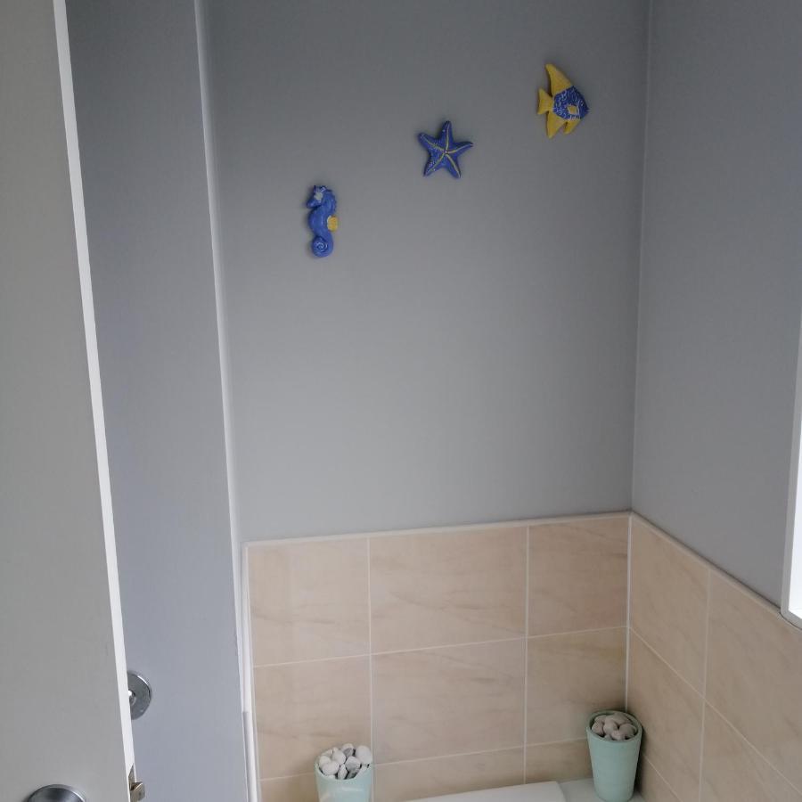 Double Room With Shared Bathroom オークランド エクステリア 写真