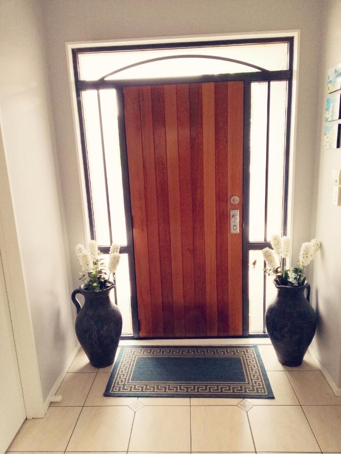 Double Room With Shared Bathroom オークランド エクステリア 写真