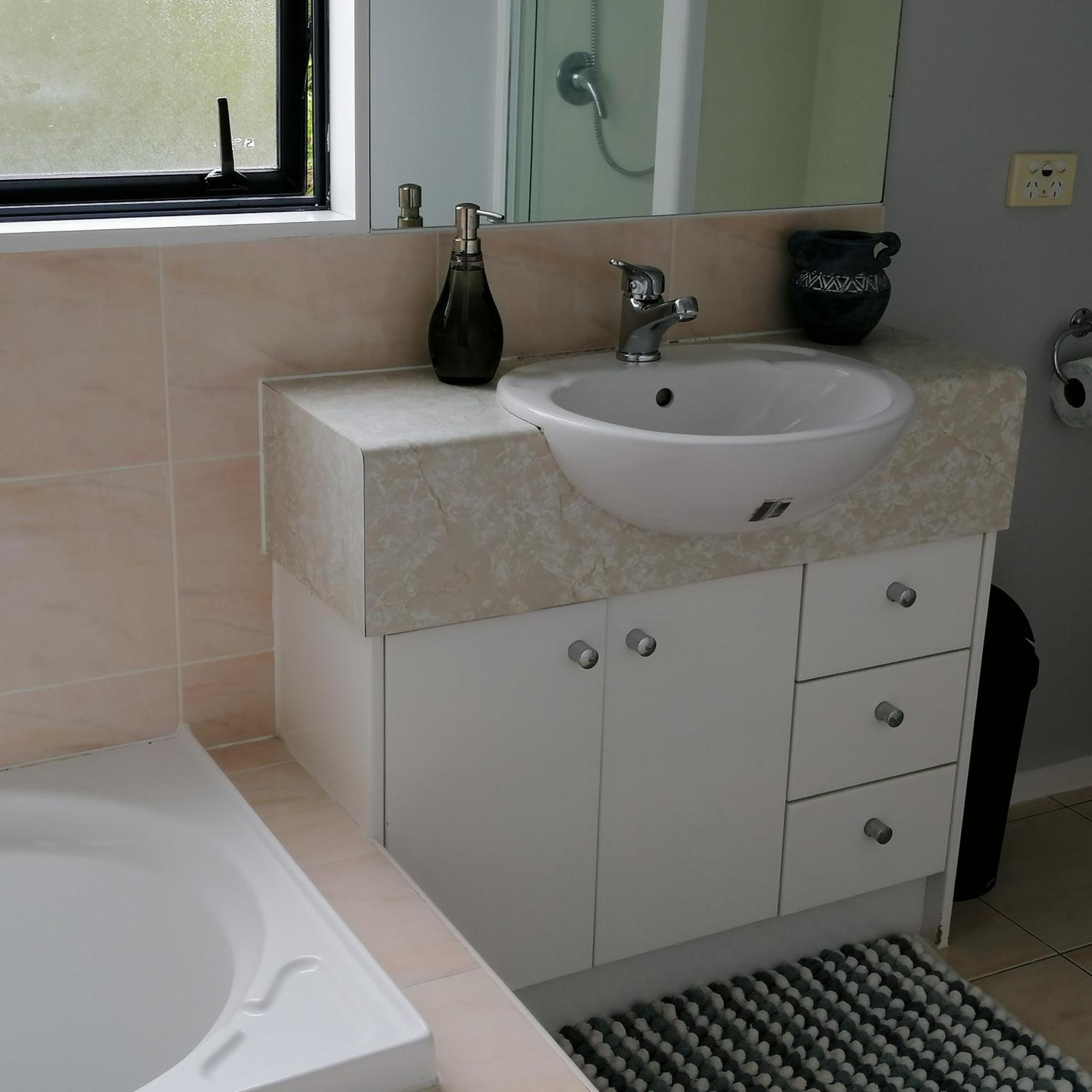 Double Room With Shared Bathroom オークランド エクステリア 写真